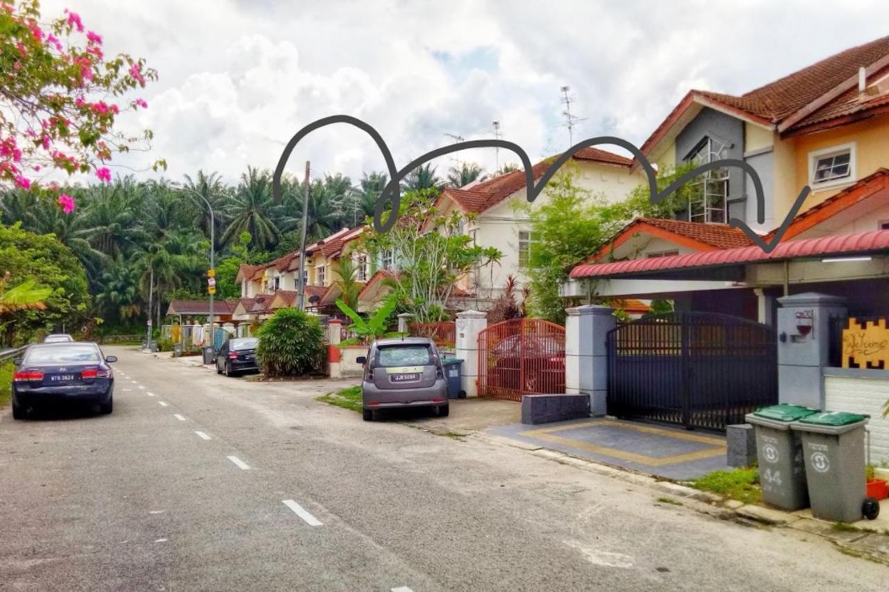 Skudai Homestay Pulai Perdana Near Utm Jpo And Taman Universiti Kampung Kangkar Pulai Luaran gambar